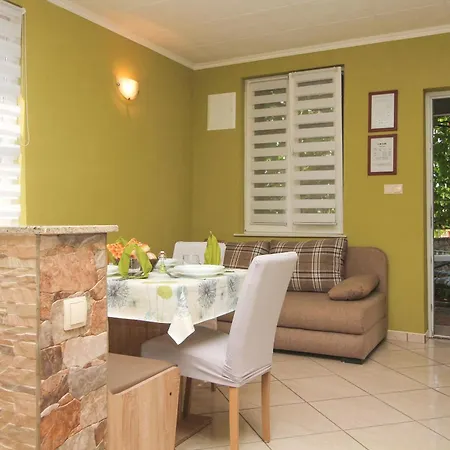 Apartment Goran I Marina Zablace